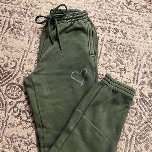 AERIE | Army Green High-Wasted Sweatpants | Jogger Style